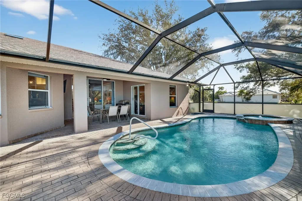 1738 NW 24th Place Cape Coral FL 33993