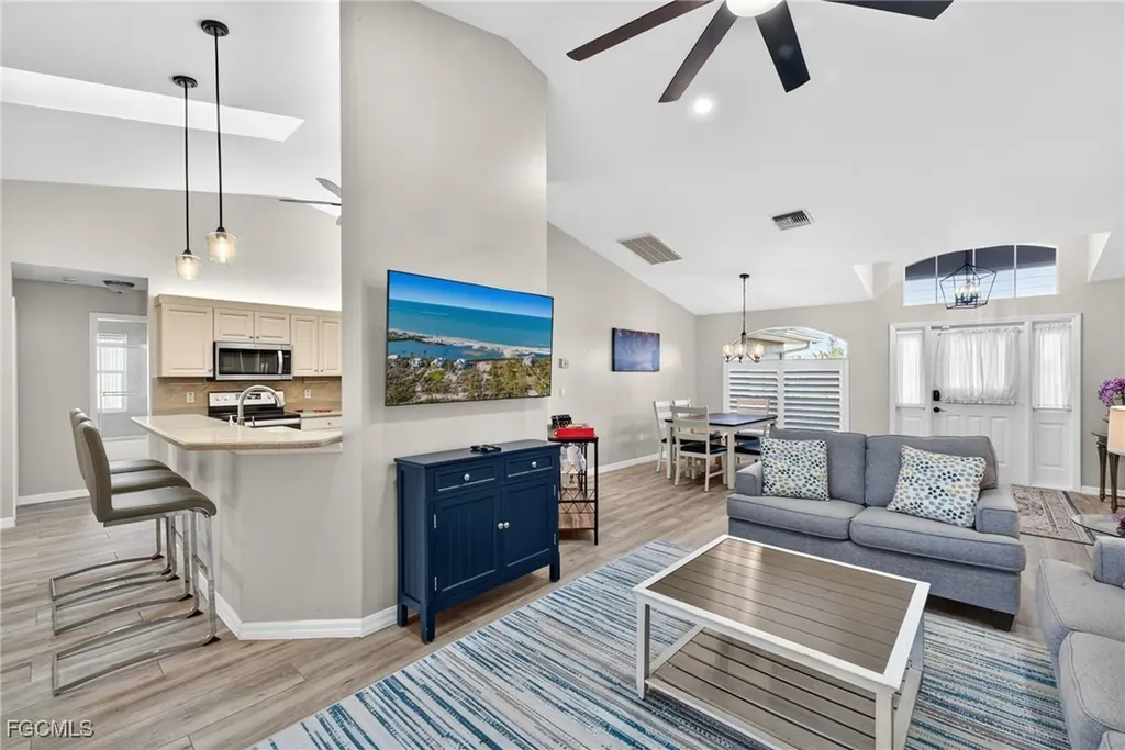 1738 NW 24th Place Cape Coral FL 33993