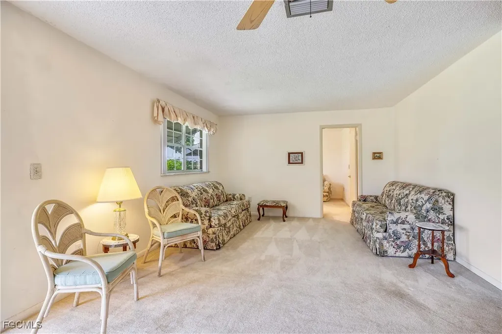 6992 Edgewater Circle Fort Myers FL 33919