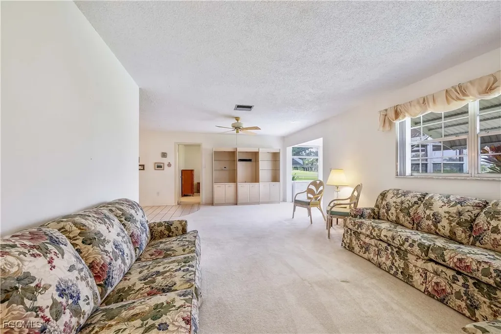 6992 Edgewater Circle Fort Myers FL 33919