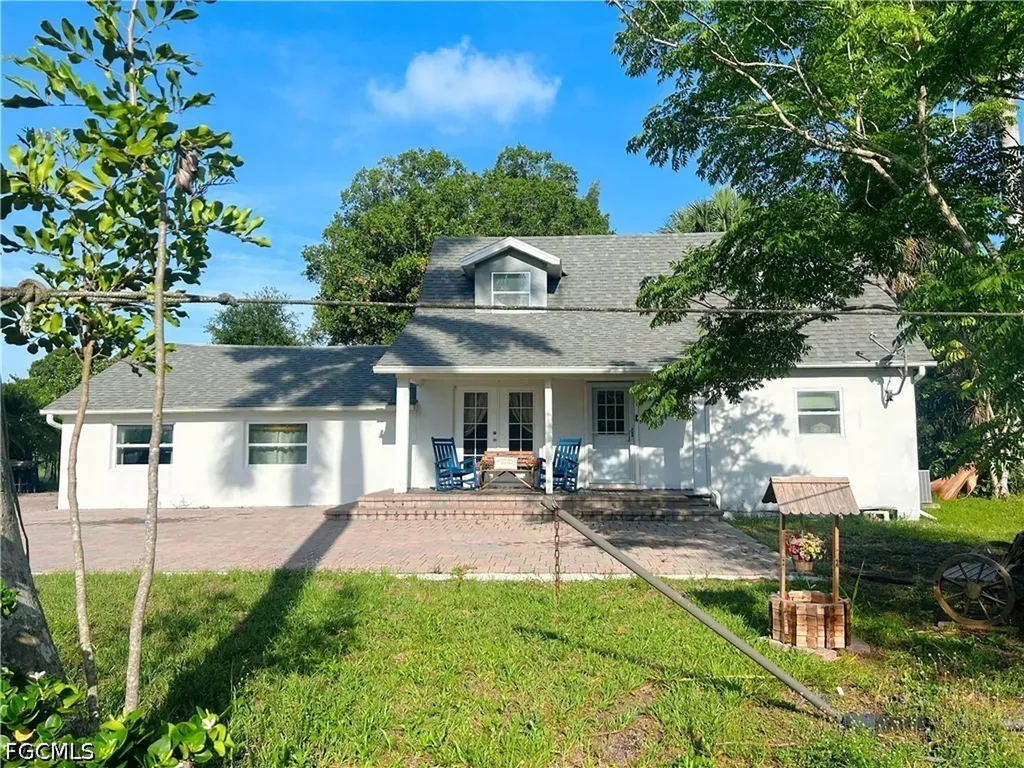 2861 N 2nd Street North Fort Myers FL 33917