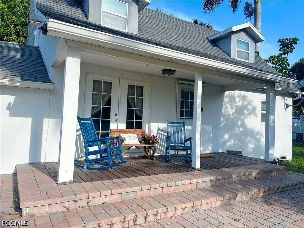2861 N 2nd Street North Fort Myers FL 33917
