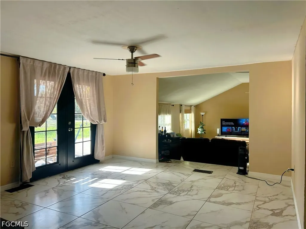 2861 N 2nd Street North Fort Myers FL 33917