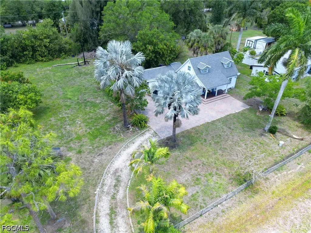 2861 N 2nd Street North Fort Myers FL 33917