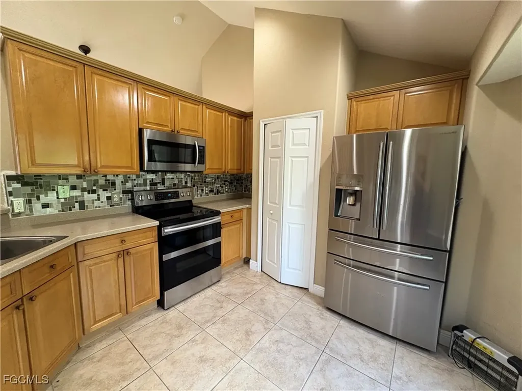3714 NE 17th Avenue Cape Coral FL 33909