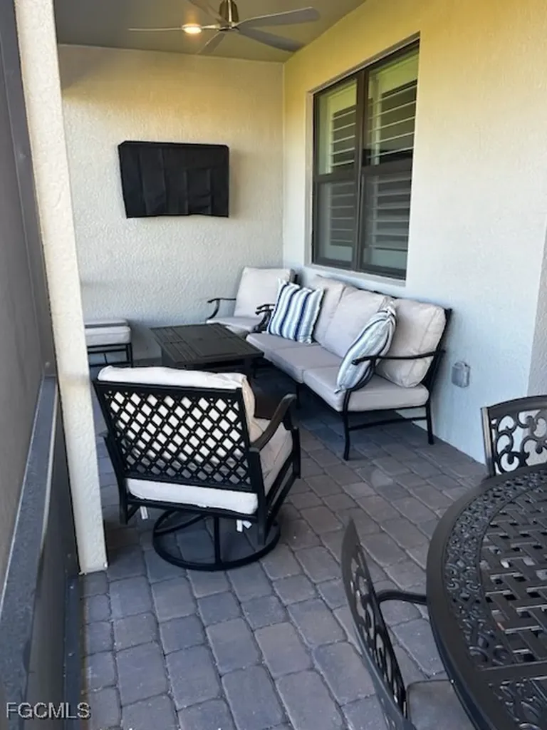 20285 Napa Loop Estero FL 33928