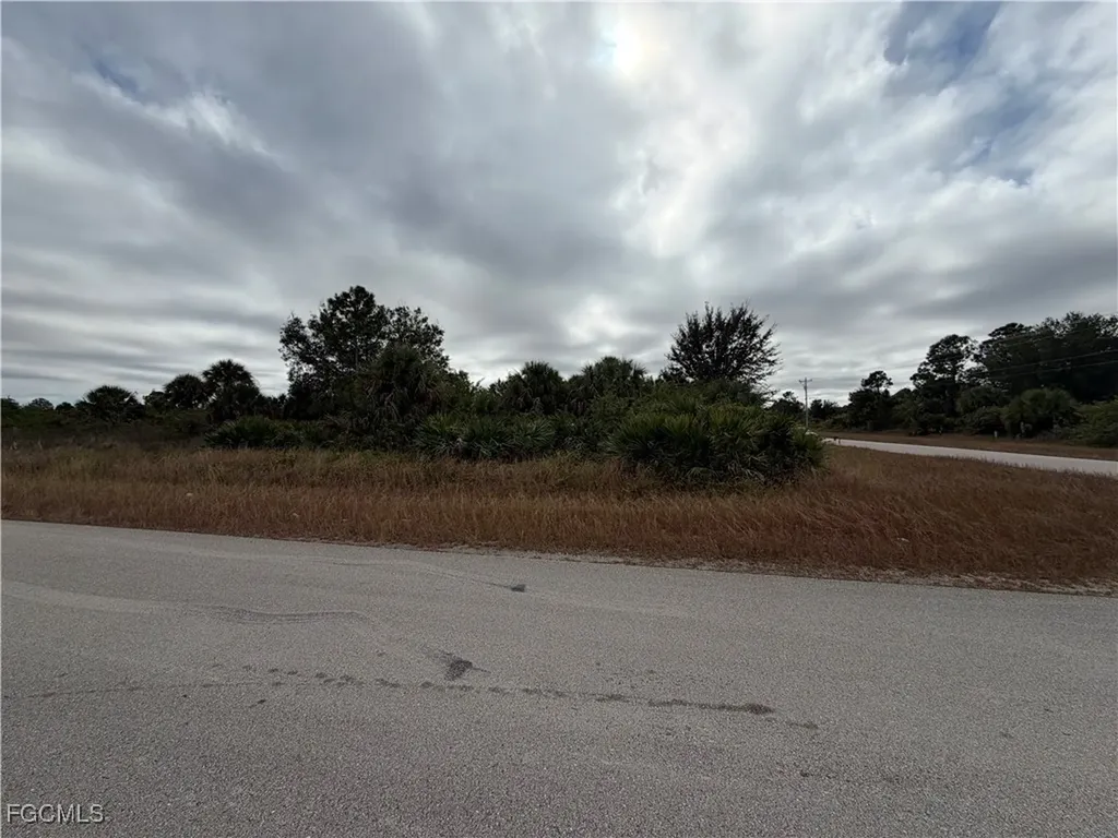 407 Mcarthur Boulevard Lehigh Acres FL 33974