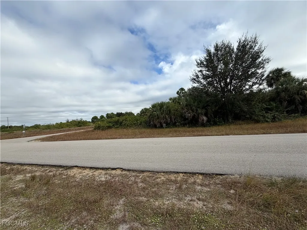 407 Mcarthur Boulevard Lehigh Acres FL 33974