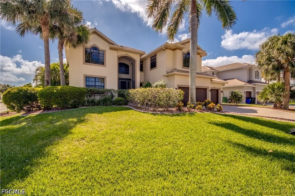 5601 Del Rio Court Cape Coral FL 33904