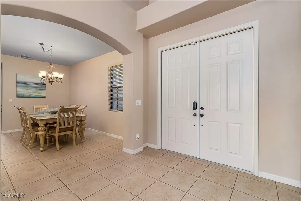 5601 Del Rio Court Cape Coral FL 33904