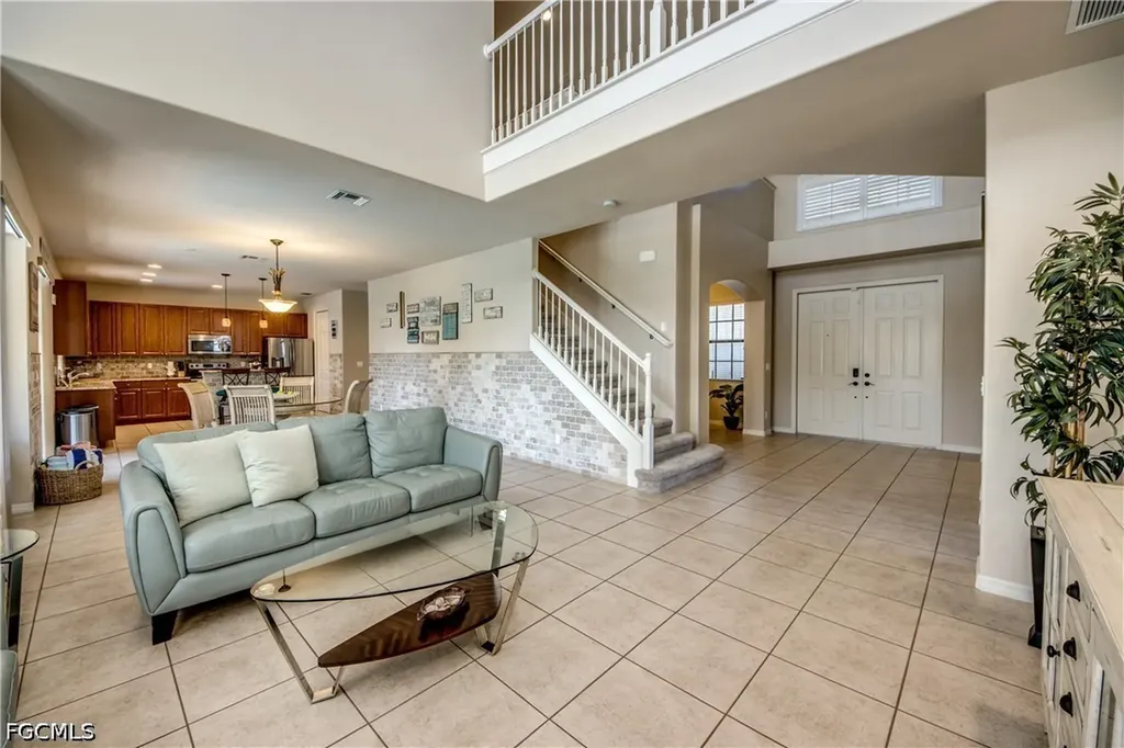 5601 Del Rio Court Cape Coral FL 33904