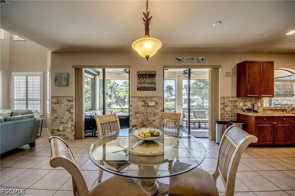 5601 Del Rio Court Cape Coral FL 33904