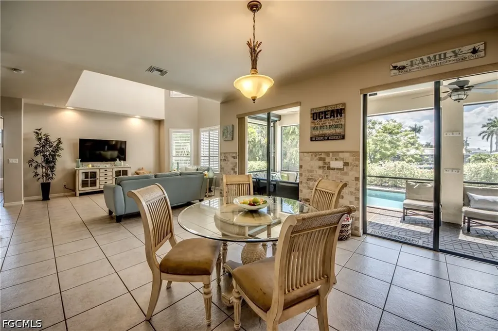 5601 Del Rio Court Cape Coral FL 33904
