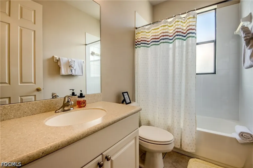 5601 Del Rio Court Cape Coral FL 33904
