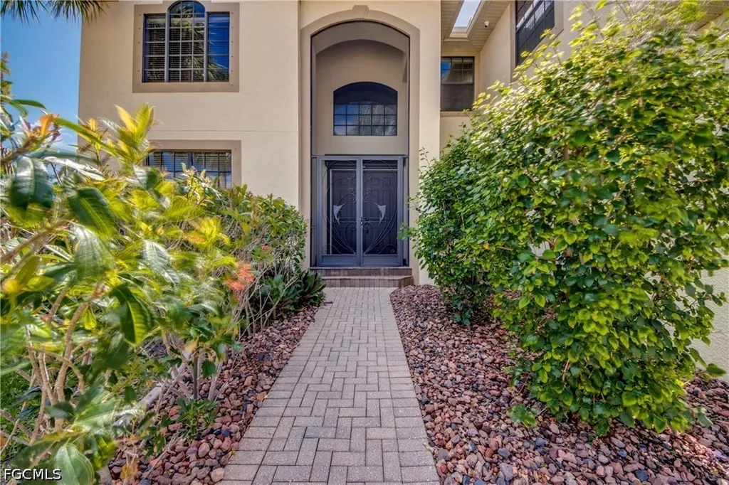 5601 Del Rio Court Cape Coral FL 33904