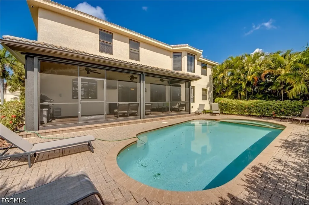 5601 Del Rio Court Cape Coral FL 33904