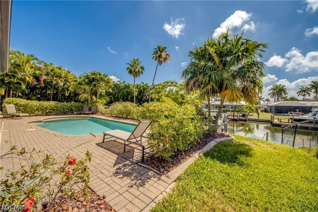 5601 Del Rio Court Cape Coral FL 33904