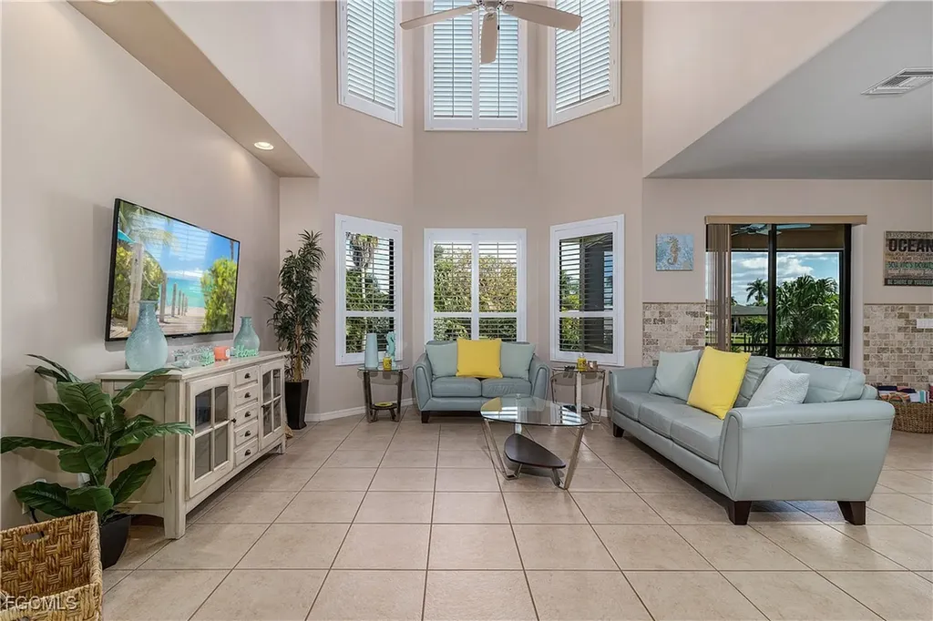 5601 Del Rio Court Cape Coral FL 33904