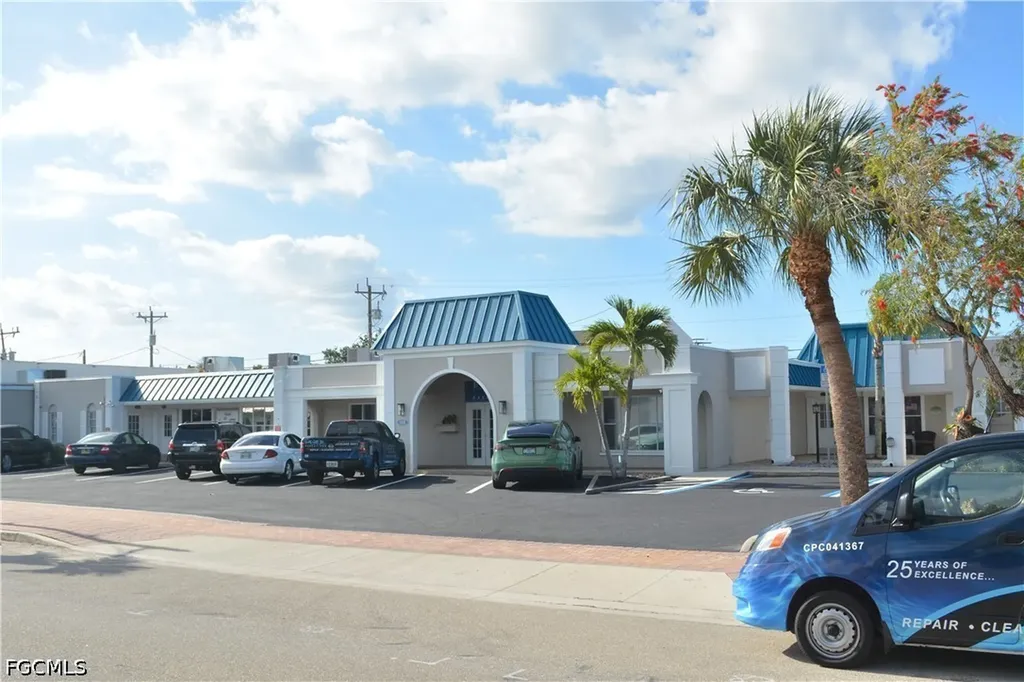 1314-1322 Lafayette Street Cape Coral FL 33904