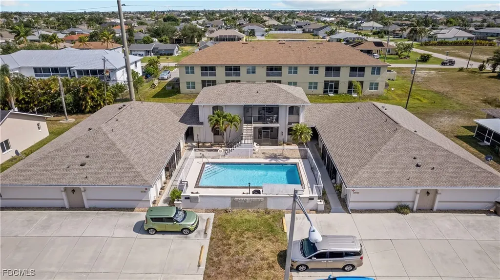 1113 Cape Coral Parkway W Cape Coral FL 33914