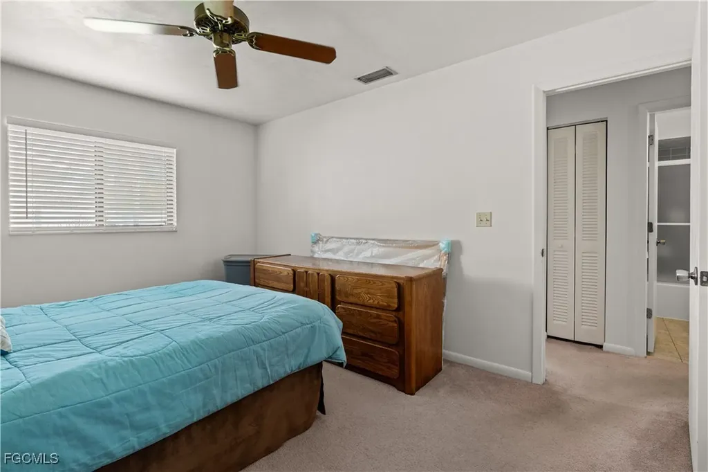 1113 Cape Coral Parkway W Cape Coral FL 33914