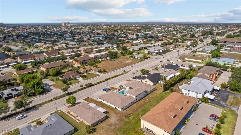 1113 Cape Coral Parkway W Cape Coral FL 33914