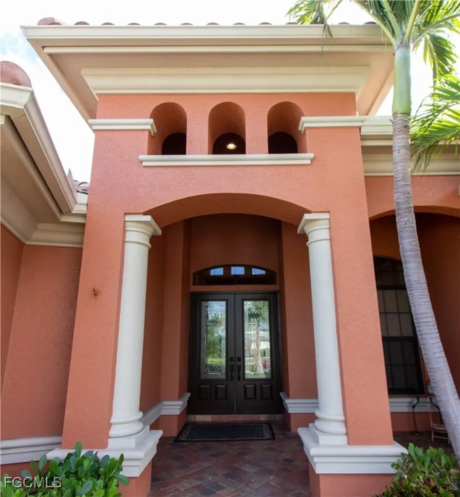 447 Avalon Drive Cape Coral FL 33904