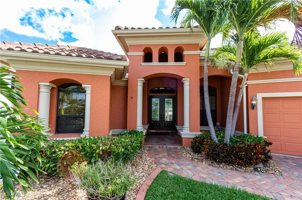 447 Avalon Drive Cape Coral FL 33904