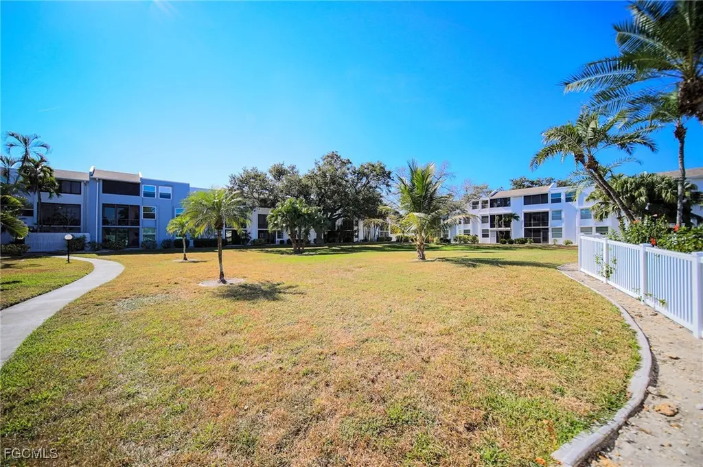 5959 Winkler Road Fort Myers FL 33919