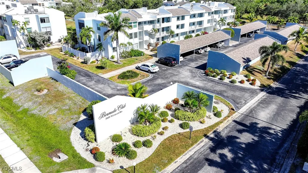 5959 Winkler Road Fort Myers FL 33919
