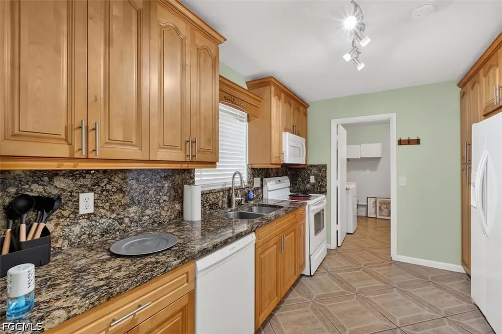 211 S Lake Drive Lehigh Acres FL 33936