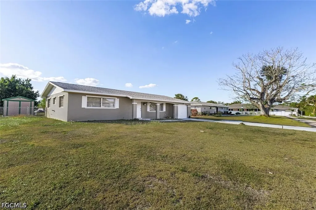 211 S Lake Drive Lehigh Acres FL 33936