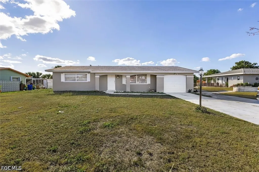 211 S Lake Drive Lehigh Acres FL 33936