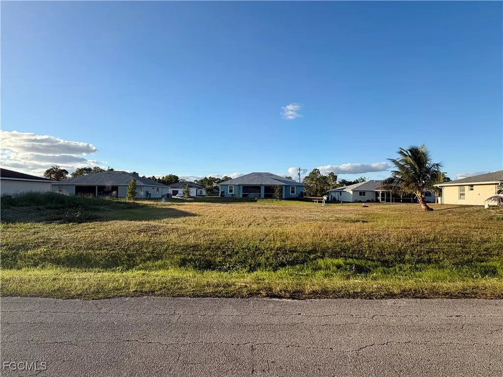 2424/2426 Vernon Avenue S Lehigh Acres FL 33973