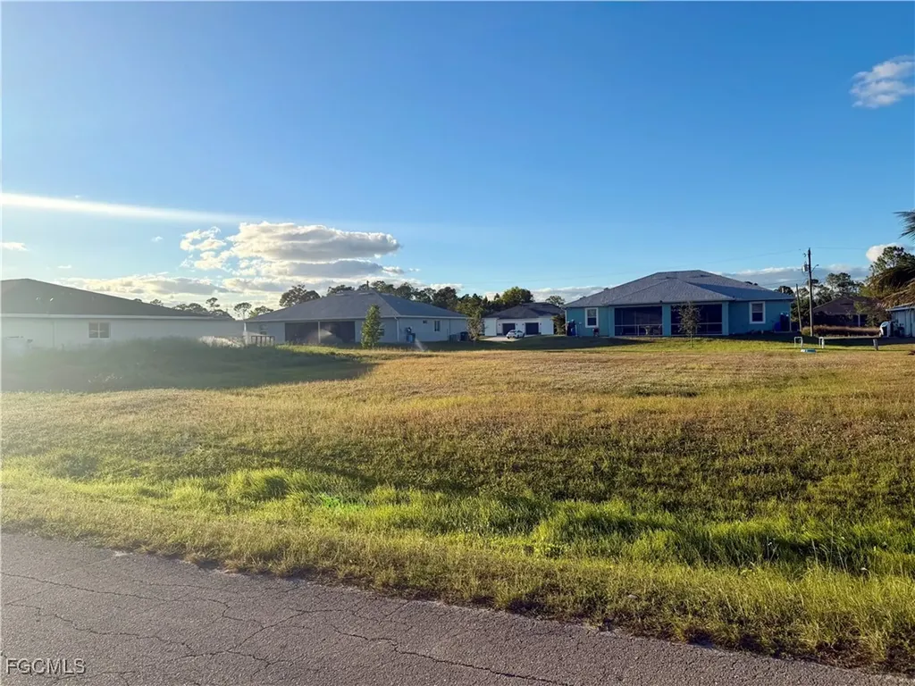 2424/2426 Vernon Avenue S Lehigh Acres FL 33973