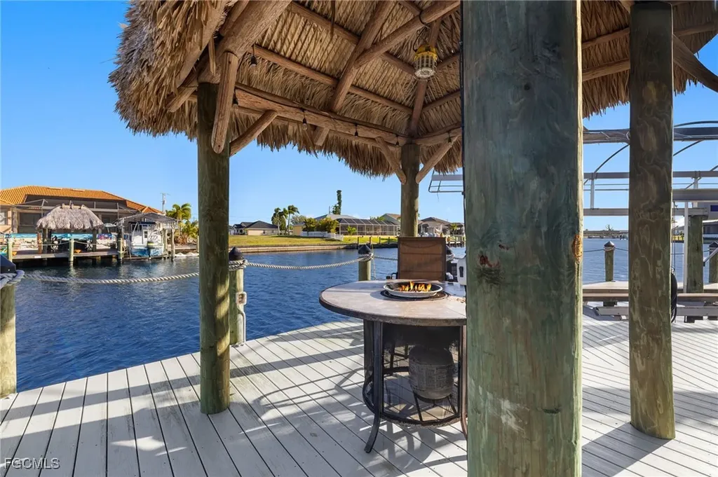 3303 NW 14th Street Cape Coral FL 33993