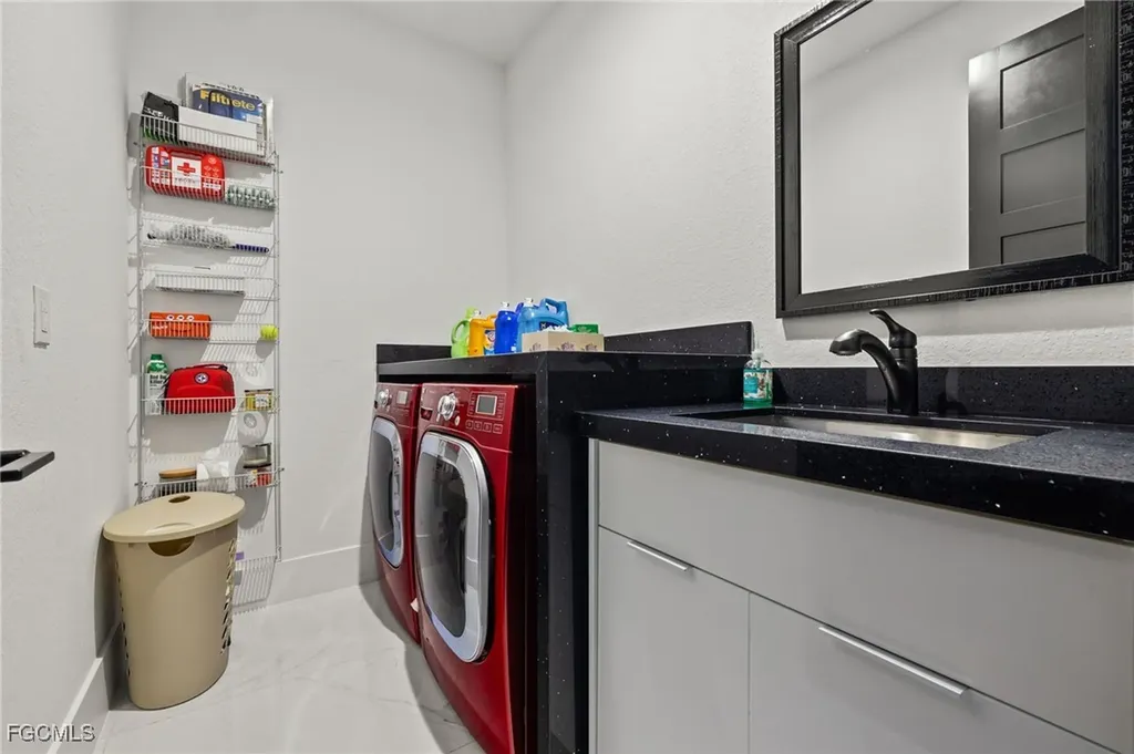 3303 NW 14th Street Cape Coral FL 33993
