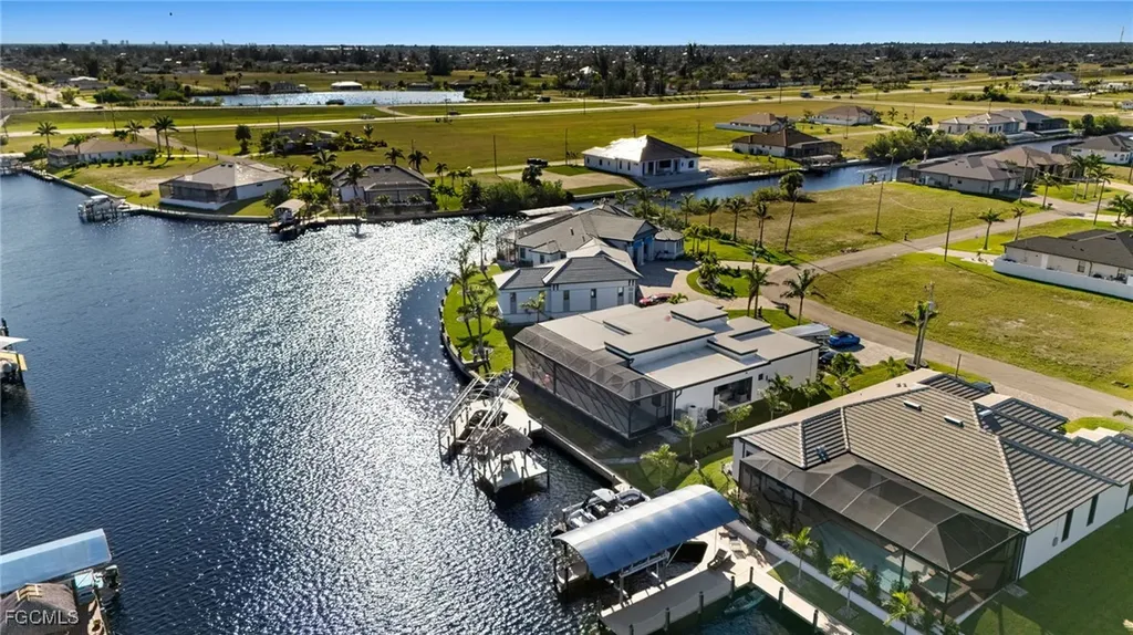 3303 NW 14th Street Cape Coral FL 33993