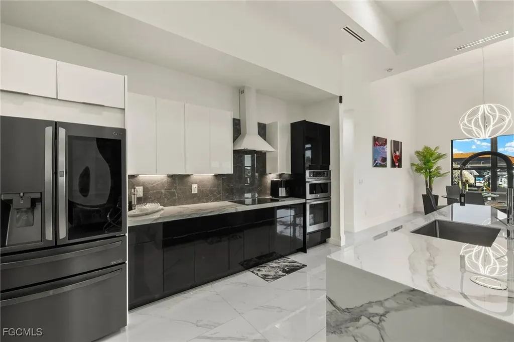 3303 NW 14th Street Cape Coral FL 33993