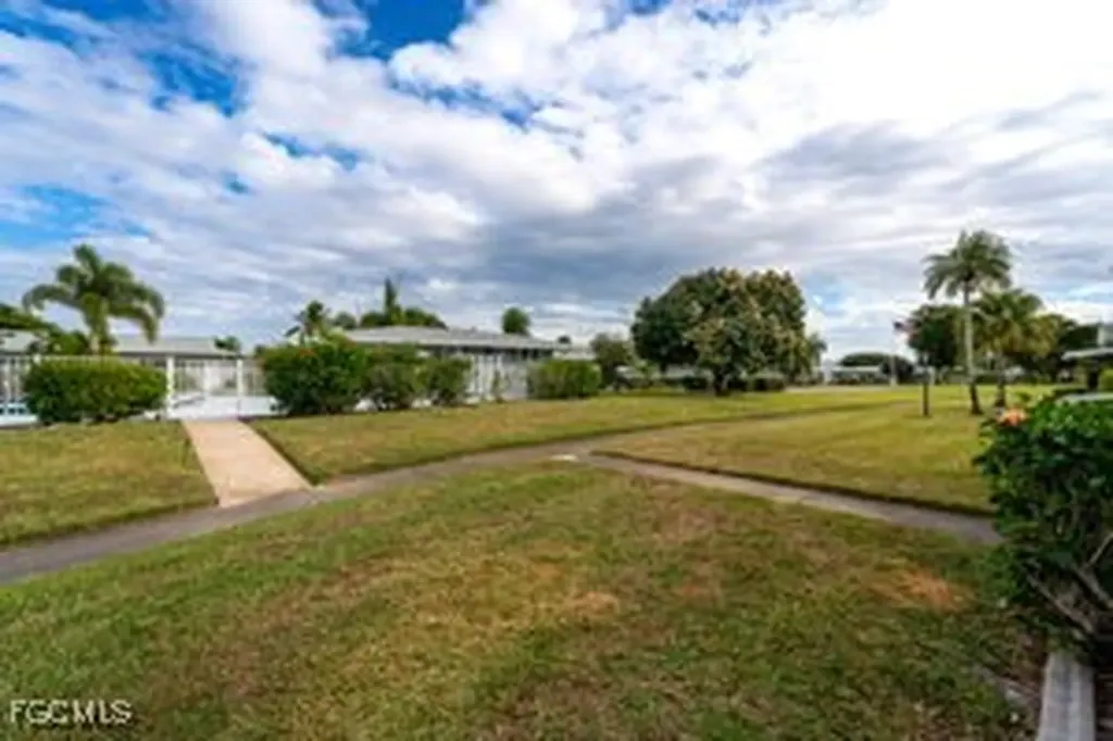 5559 Boynton Lane Fort Myers FL 33919