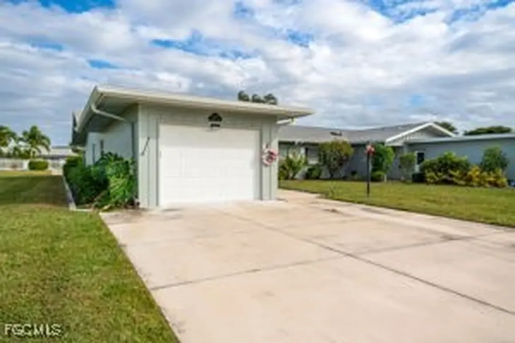 5559 Boynton Lane Fort Myers FL 33919