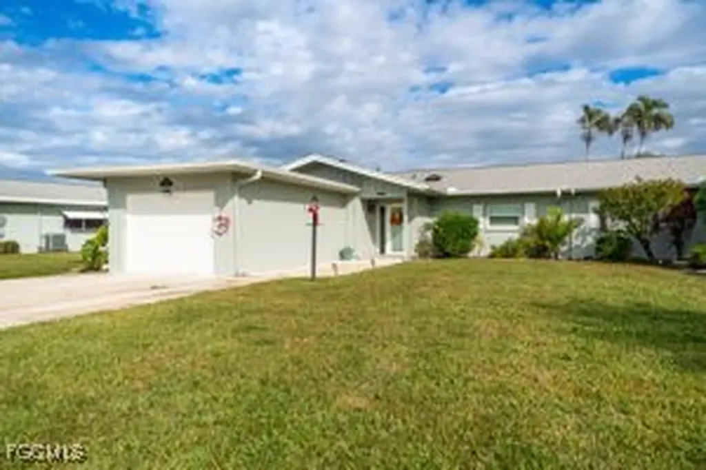 5559 Boynton Lane Fort Myers FL 33919