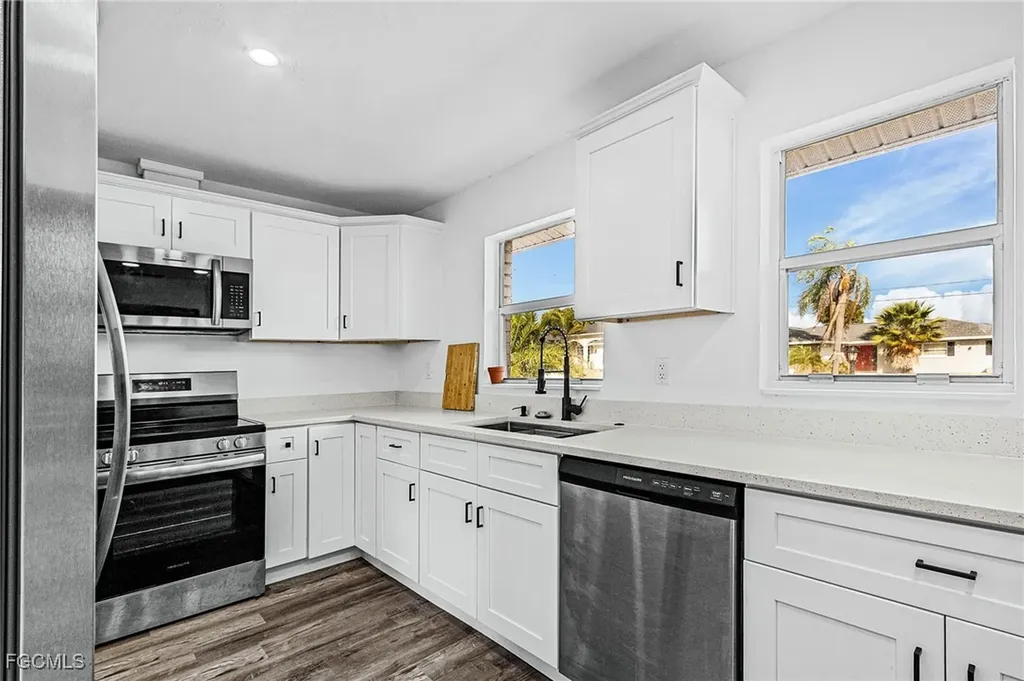 108 SE 42nd Terrace Cape Coral FL 33904