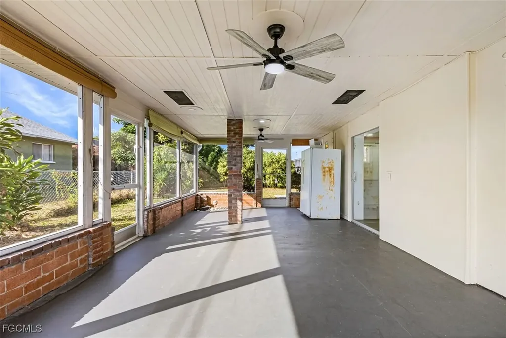 108 SE 42nd Terrace Cape Coral FL 33904
