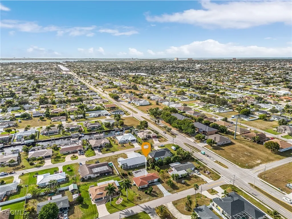 108 SE 42nd Terrace Cape Coral FL 33904