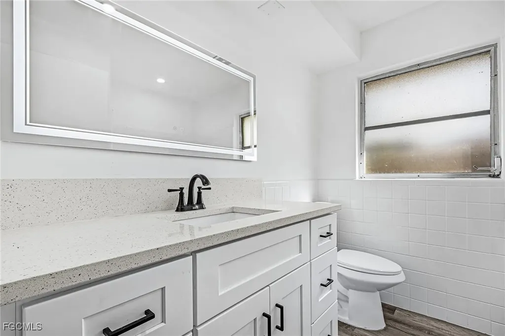 108 SE 42nd Terrace Cape Coral FL 33904