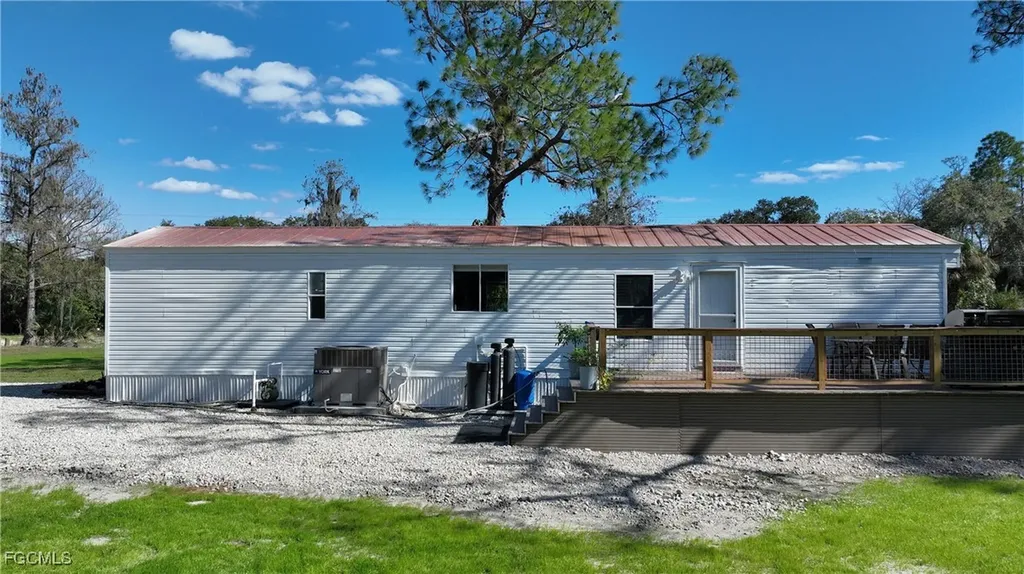 22950 Tinas Lane Fort Myers FL 33913