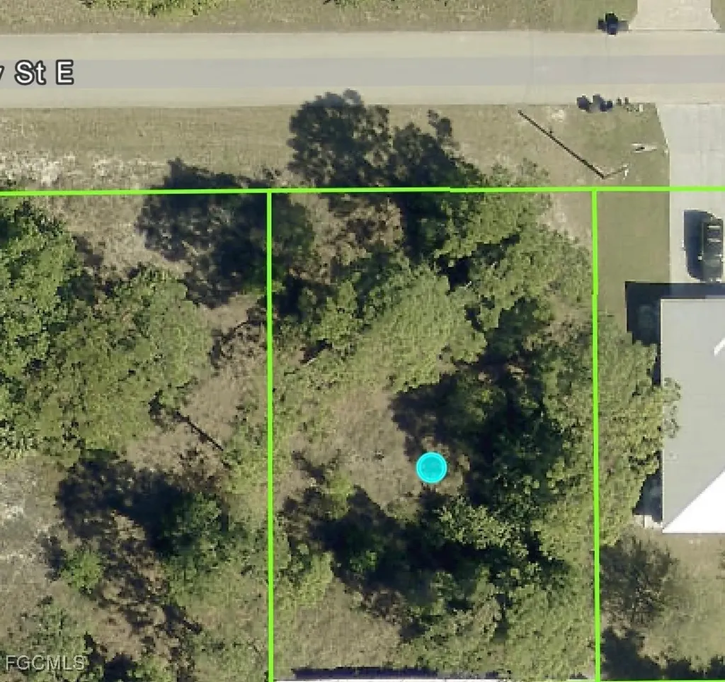 842 Chezy Street E Lehigh Acres FL 33974