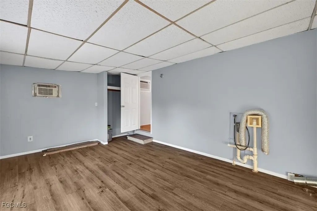 559 Clark Street North Fort Myers FL 33903