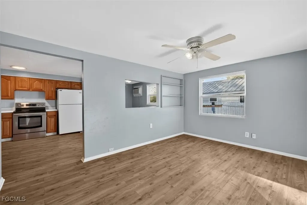 559 Clark Street North Fort Myers FL 33903